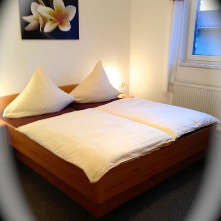Hotel Zur Wasserburg Kerpen  Eksteriør bilde