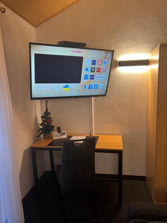 Hotel Zur Wasserburg Kerpen  Eksteriør bilde