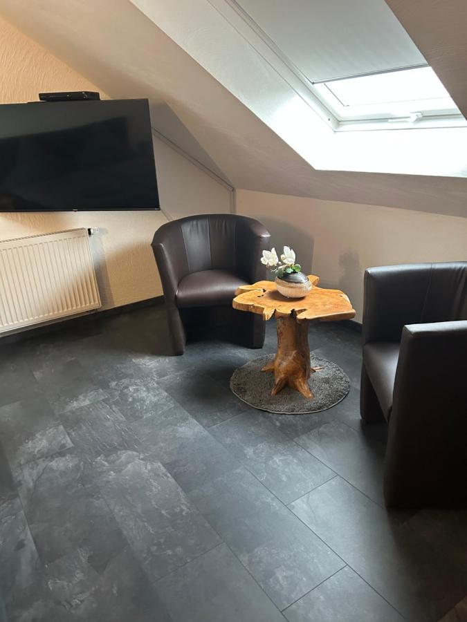 Hotel Zur Wasserburg Kerpen  Eksteriør bilde