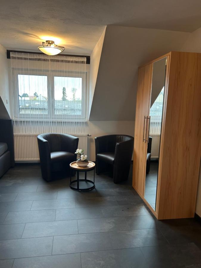 Hotel Zur Wasserburg Kerpen  Eksteriør bilde